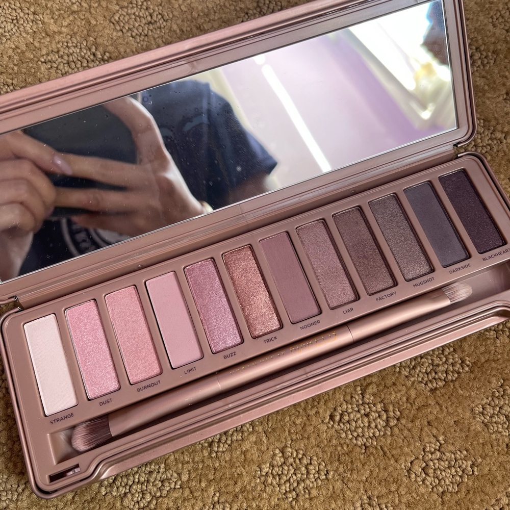 Urbane Decay Naked 3